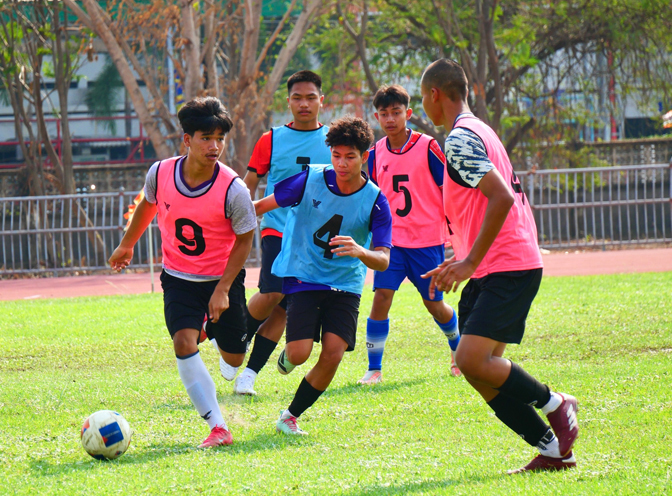 การคัดเลือกนักเรียน ประเภทความสามารถพิเศษทางด้านกีฬา (ฟุตบอล)