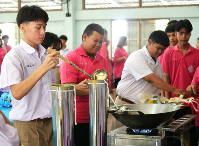 พิธีหล่อเทียนพรรษาประจำปี 2569
